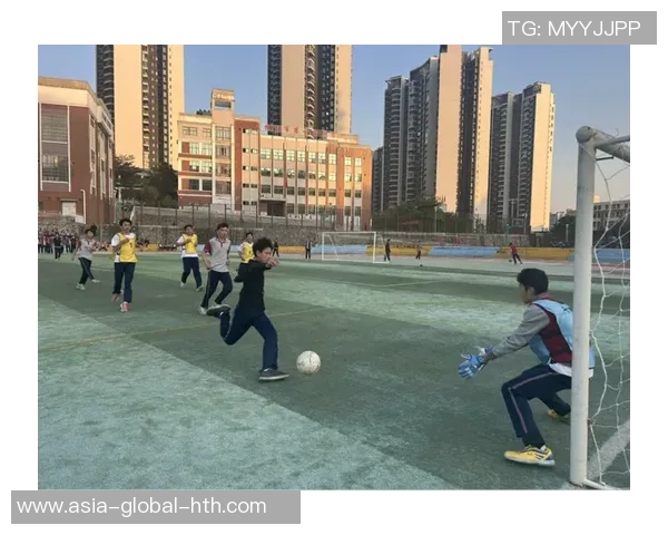 川师足球场的魅力与激情探索校园足球文化的独特风采与发展潜力 川师足球场的魅力与激情探索校园足球文化的独特风采与发展潜力